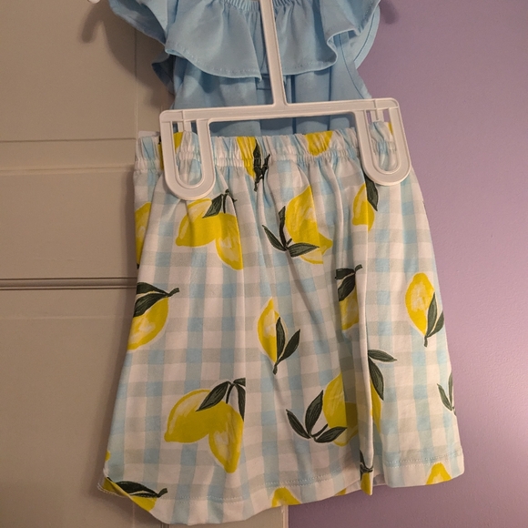 NWT Carter's 2 piece Lemon Skort Set - Picture 3 of 5
